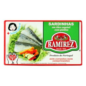Sardinhas em óleo vegetal com pickles